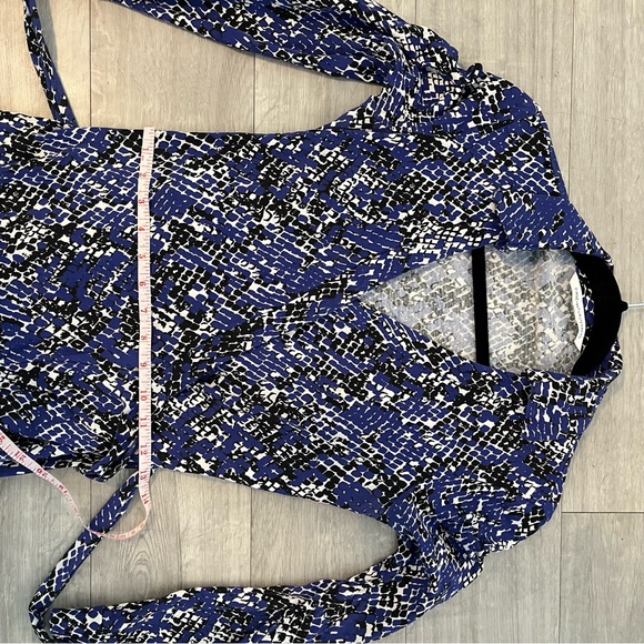 Authentic Diane Von Furstenberg Animal Print Wrap Dress - Picture 11 of 15